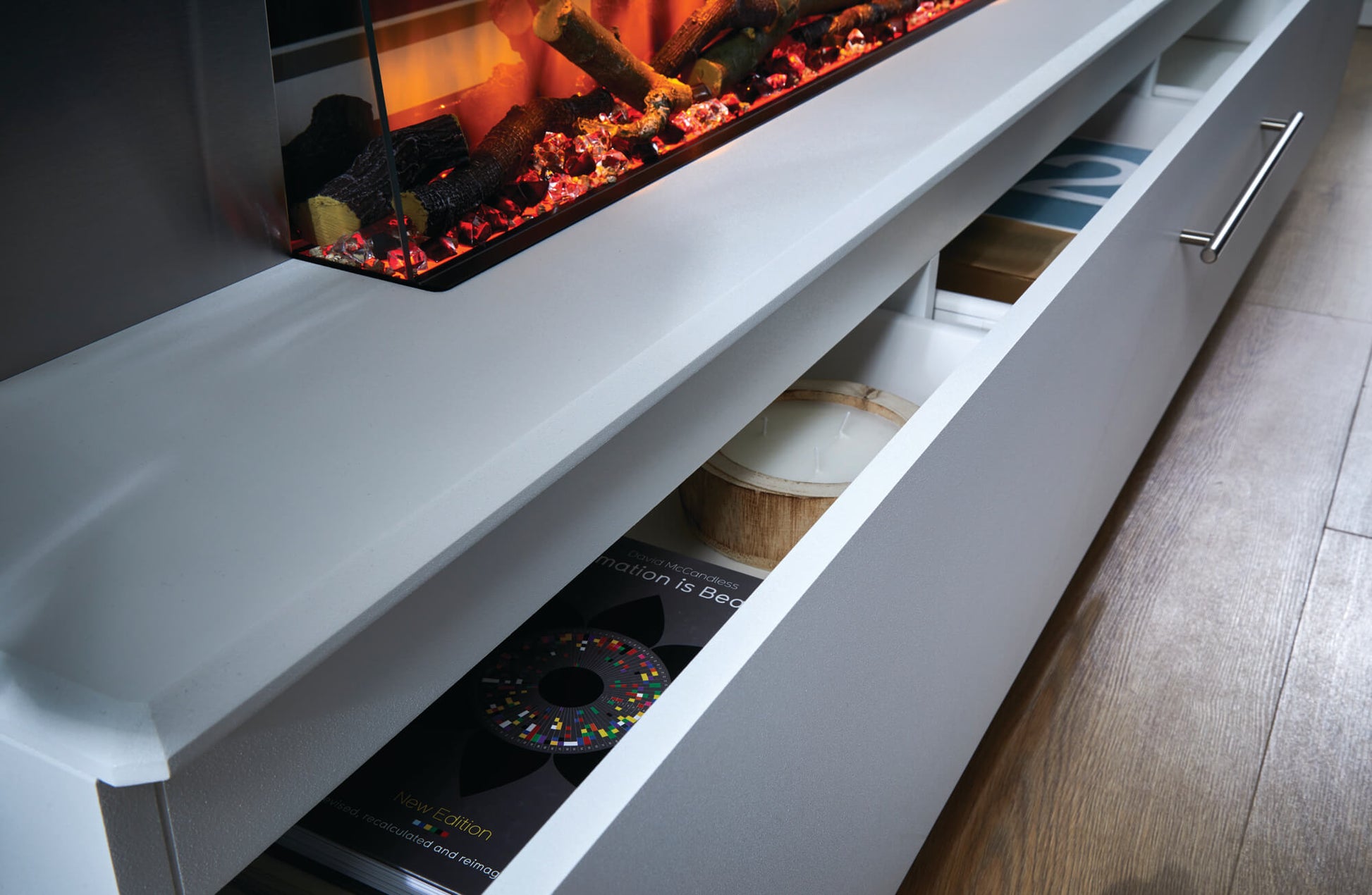 Luminess 83"
